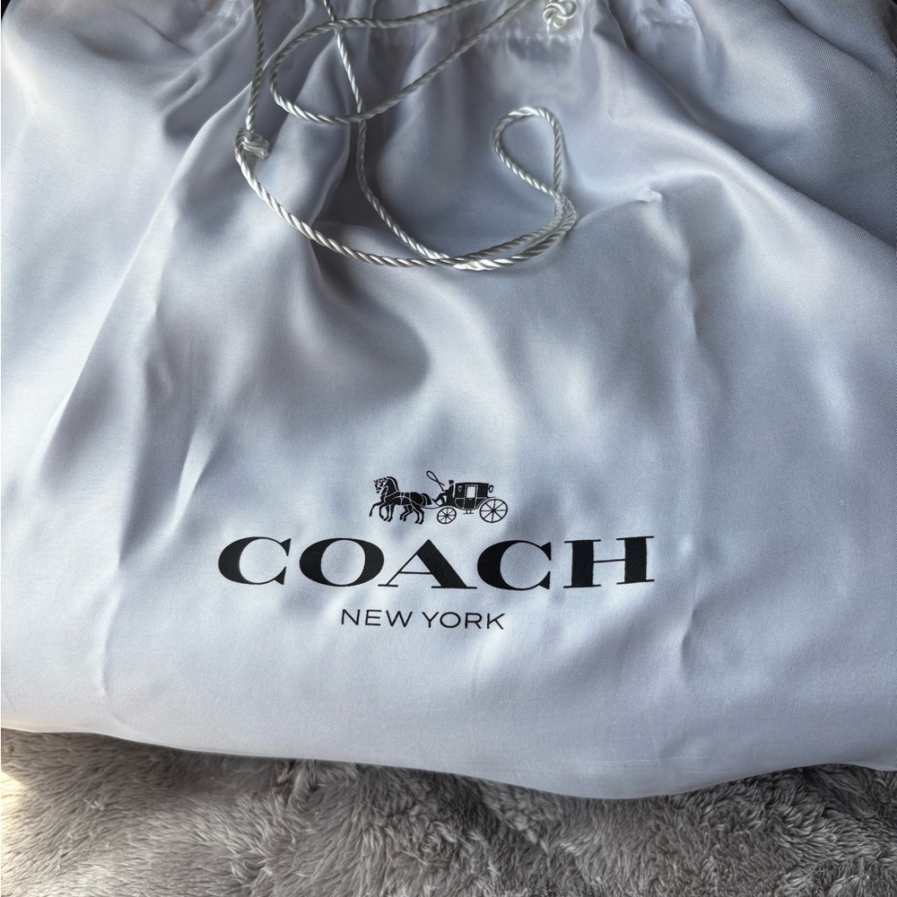 COACH Exclusive Coach Jacquard Dalton 31 Shoulder Bag Black Cherry NWT - Picture 3 of 16